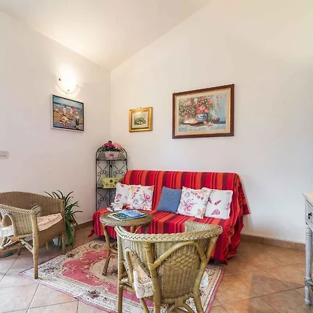 Apartment In - Nuoro Provinz 36640