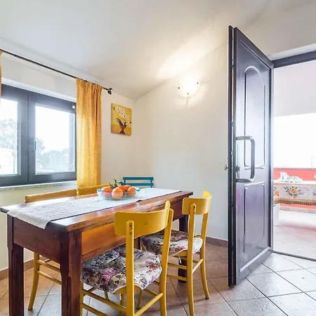 Apartment In - Nuoro Provinz 36640